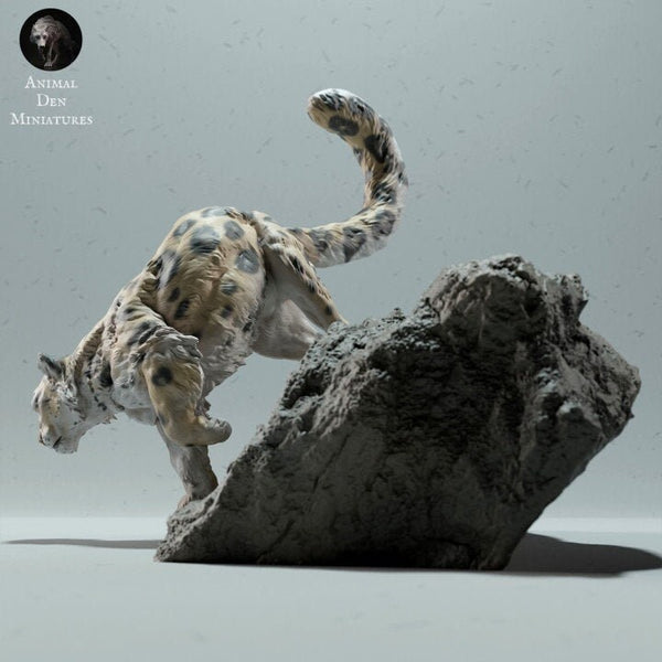 Snow Leopard - Animal Den Miniatures
