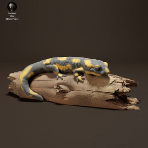 Fire Salamander - UNPAINTED - Animal Den Miniatures